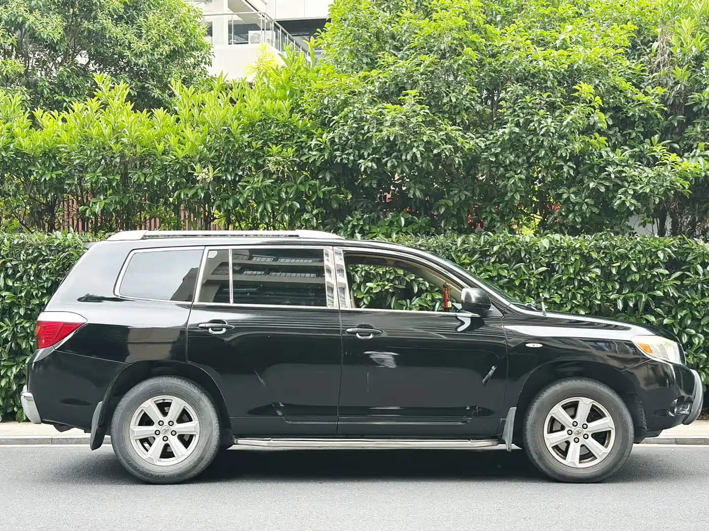 Toyota Highlander 2011 2.7L 2WD 5-seat Elite фото 7