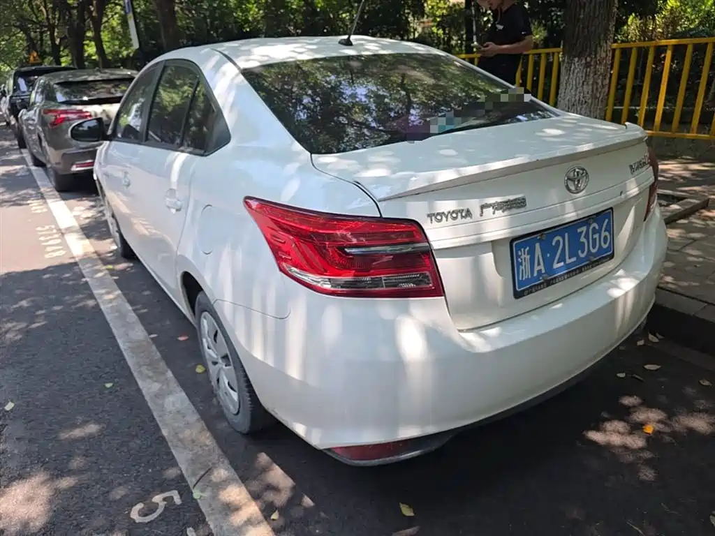 Toyota YARiS L Zhi Xiang 2019 1.5E CVT Charming China VI фото 9