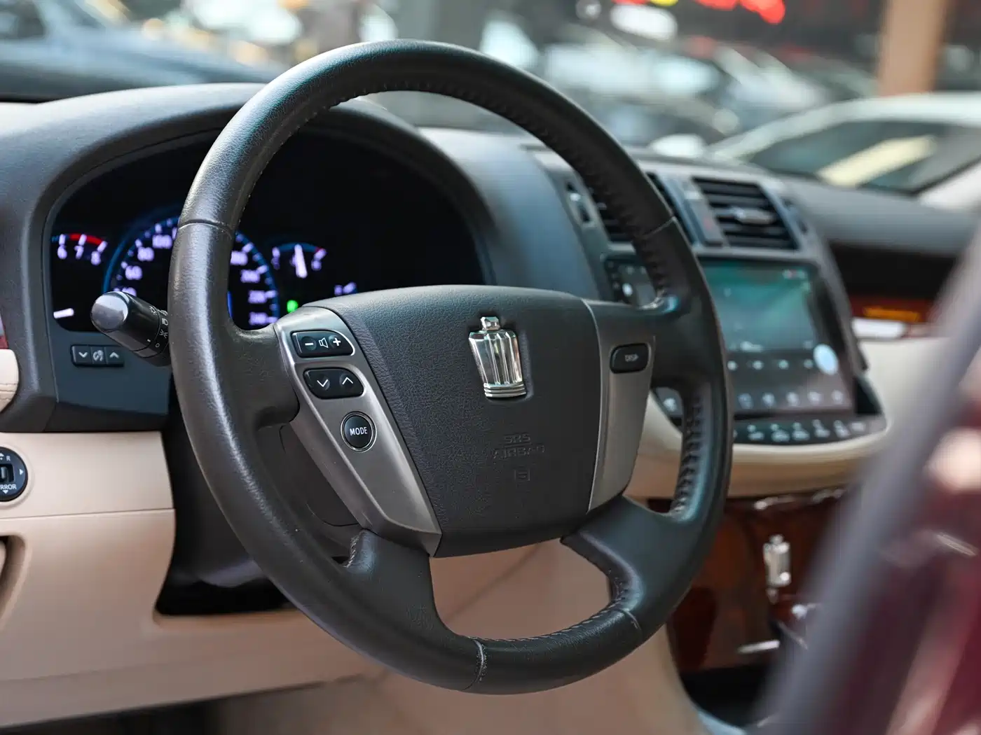 Toyota Crown 2012 2.5L Royal Leather Edition фото 9