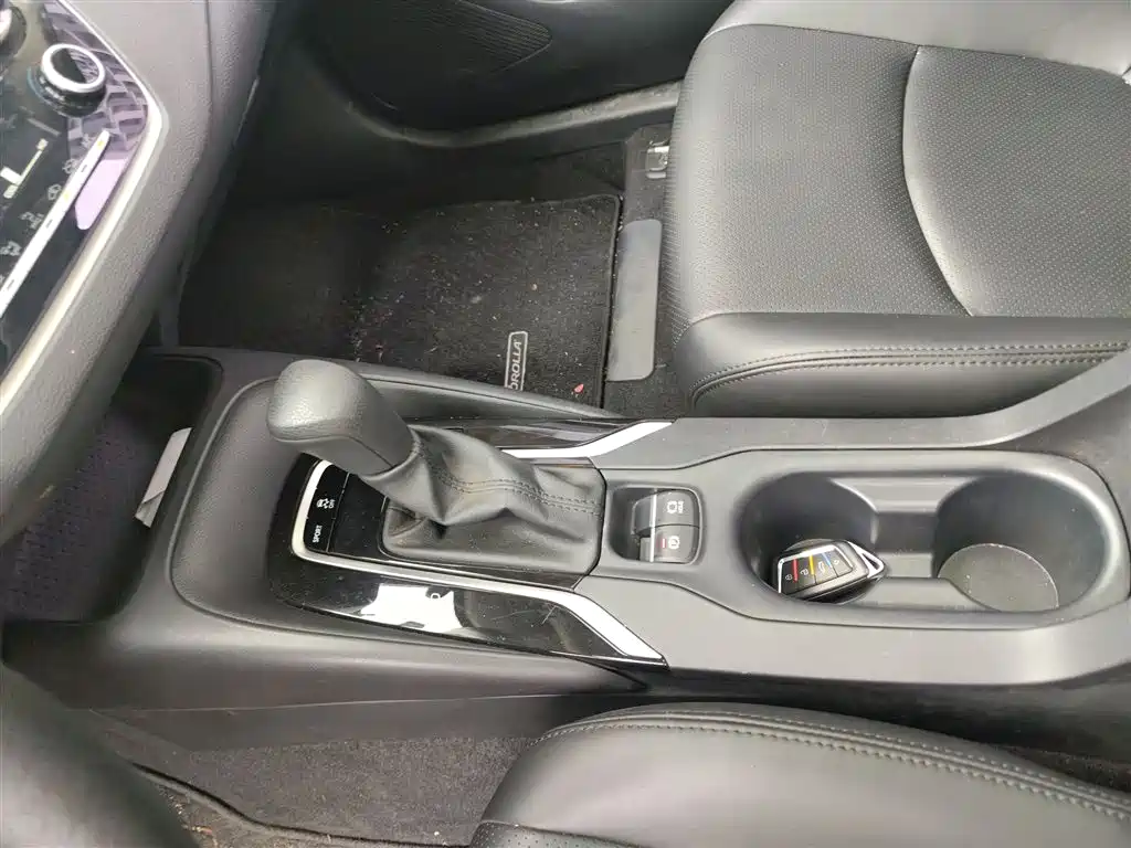 Toyota Corolla 2021 TNGA 1.5L CVT Elite Edition фото 11