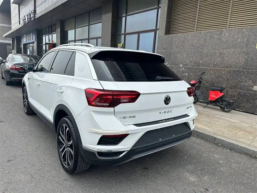Volkswagen T-ROC 2022 280TSI DSG 2WD Comfort PLUS фото 4