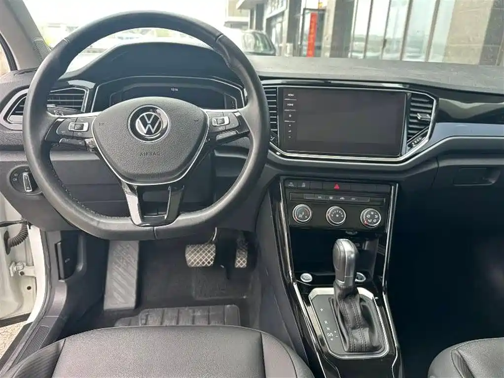 Volkswagen T-ROC 2022 280TSI DSG 2WD Comfort PLUS фото 6