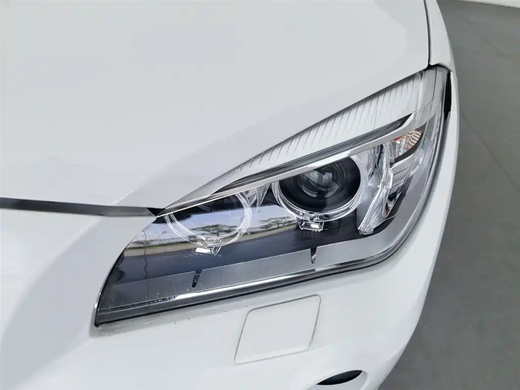 BMW X1 2013 xDrive20i X Design Package фото 7