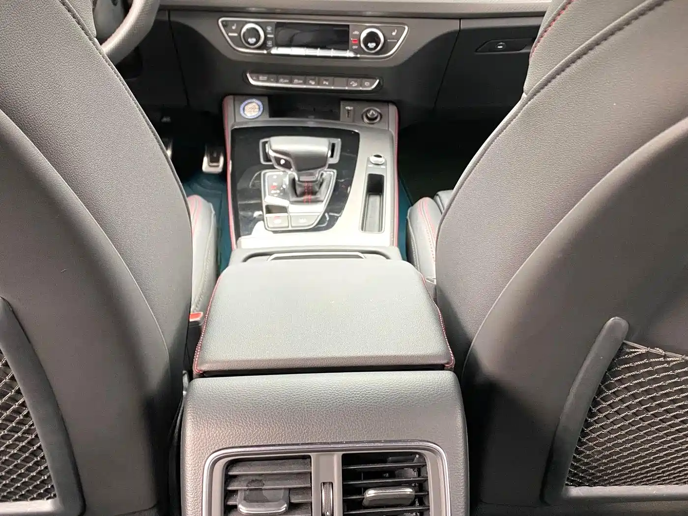 Audi Q5L Sportback 2022 40 TFSI RS Kit Speed Edition фото 9