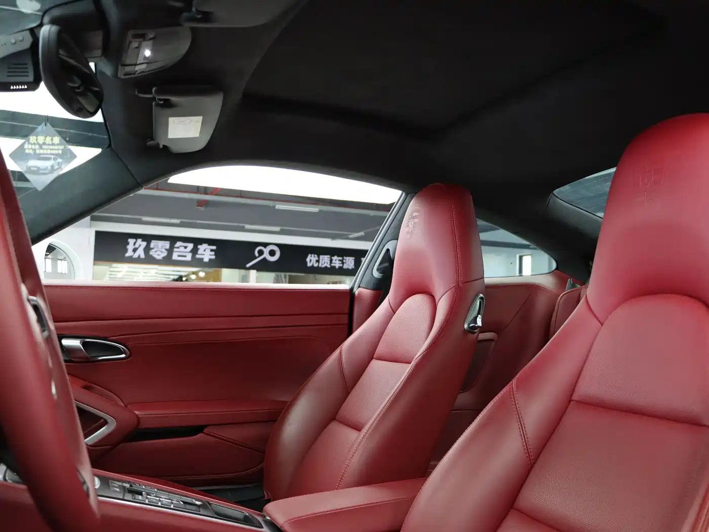 Porsche 911 2015 Carrera 4 3.4L Style Edition фото 20