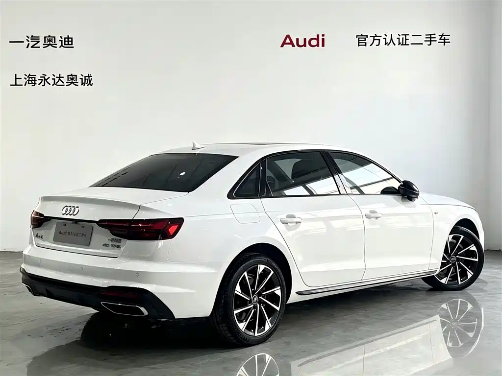 Audi A4L 2023 40 TFSI Luxury Sport фото 5