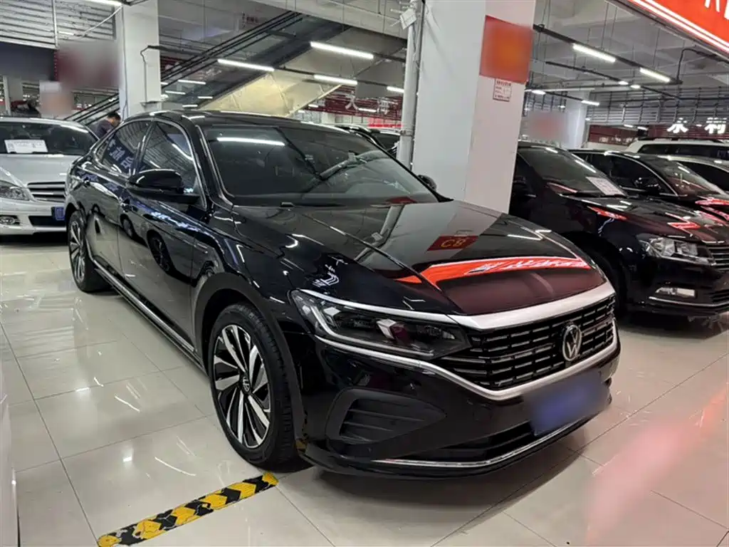 Volkswagen Passat 2024 380TSI Elite Edition фото 8