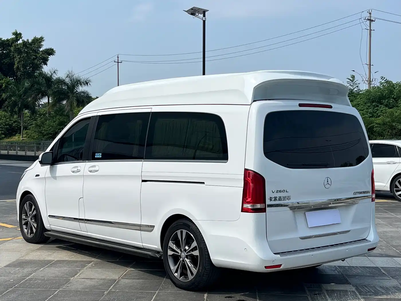 Mercedes-Benz V-Class 2017 2016 V 260 L Premium Long