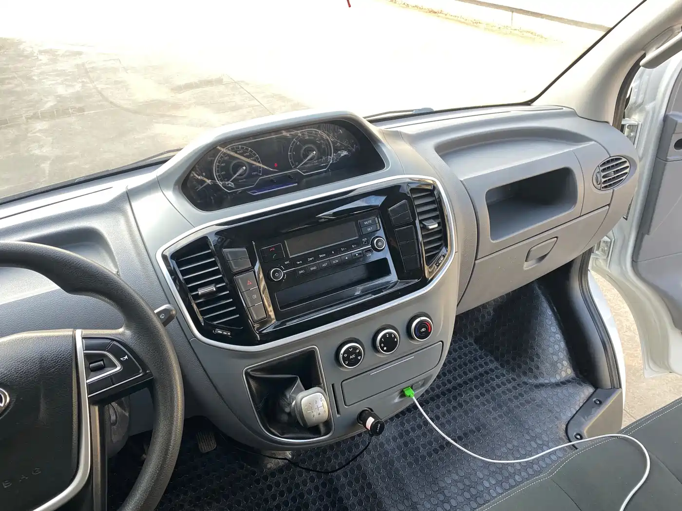 SAIC MAXUS XINTU V80