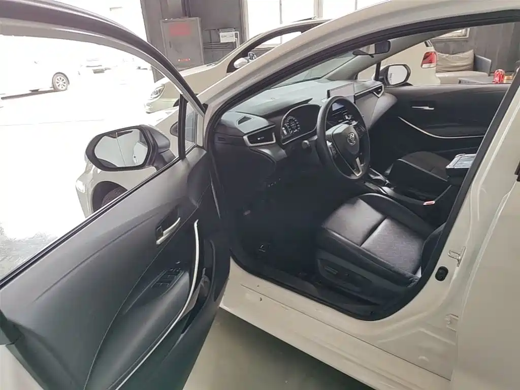 Toyota Levin 2023 Smart Hybrid 1.8L Sport Edition фото 16