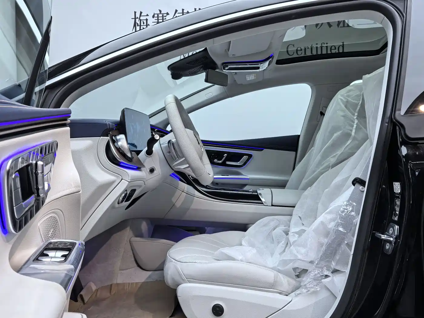 Mercedes-Benz EQE 2025 500 4MATIC Pioneer фото 12