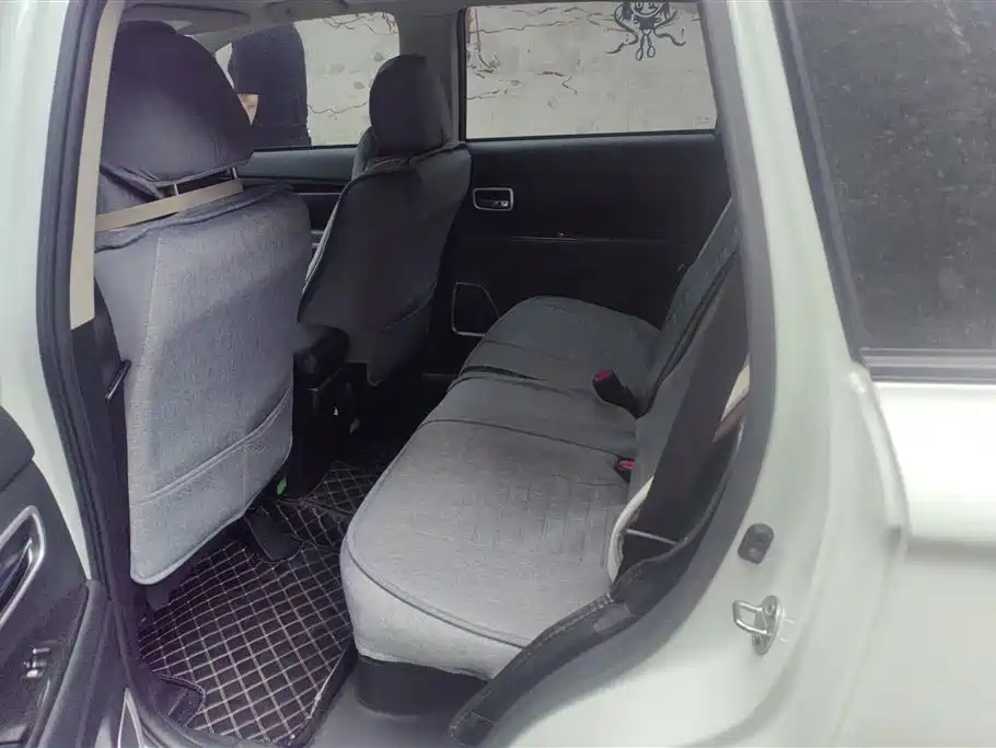 Mitsubishi Outlander 2018 2.0L 2WD Glory Edition 5-seater фото 11