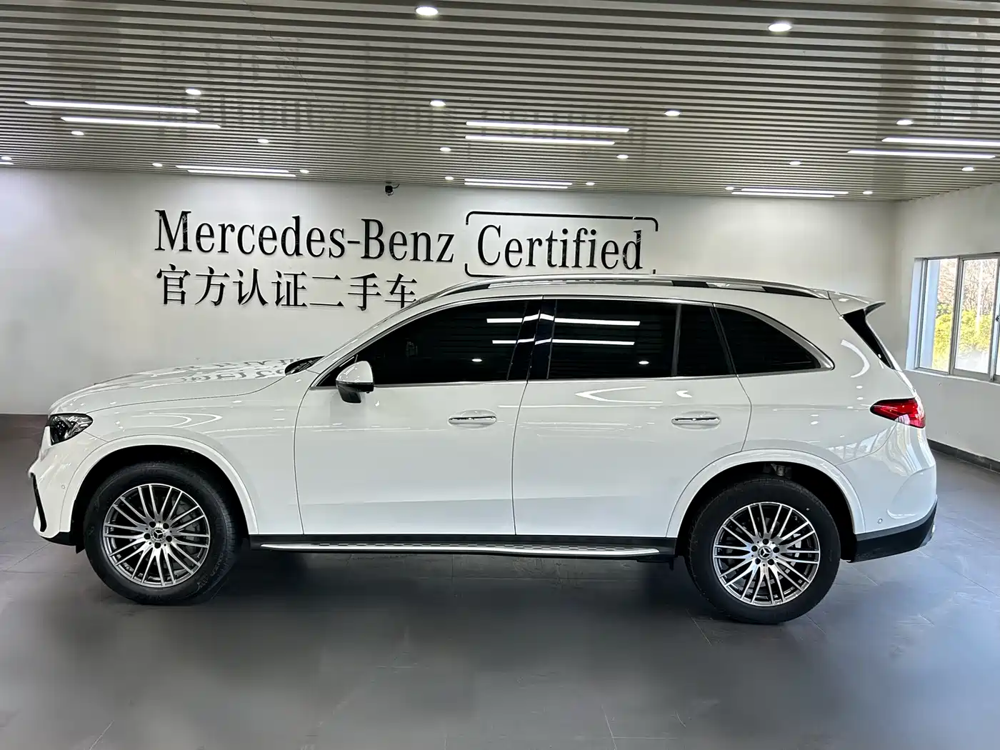 MERCEDES-BENZ GLC