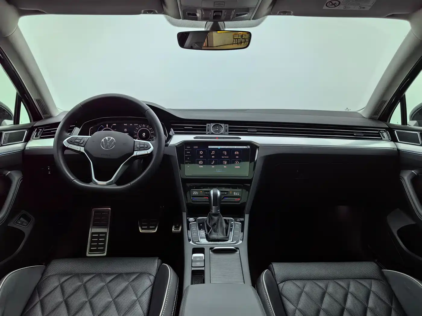 Volkswagen Magotan GTE Plug-in Hybrid 2022 GTE Luxury фото 15