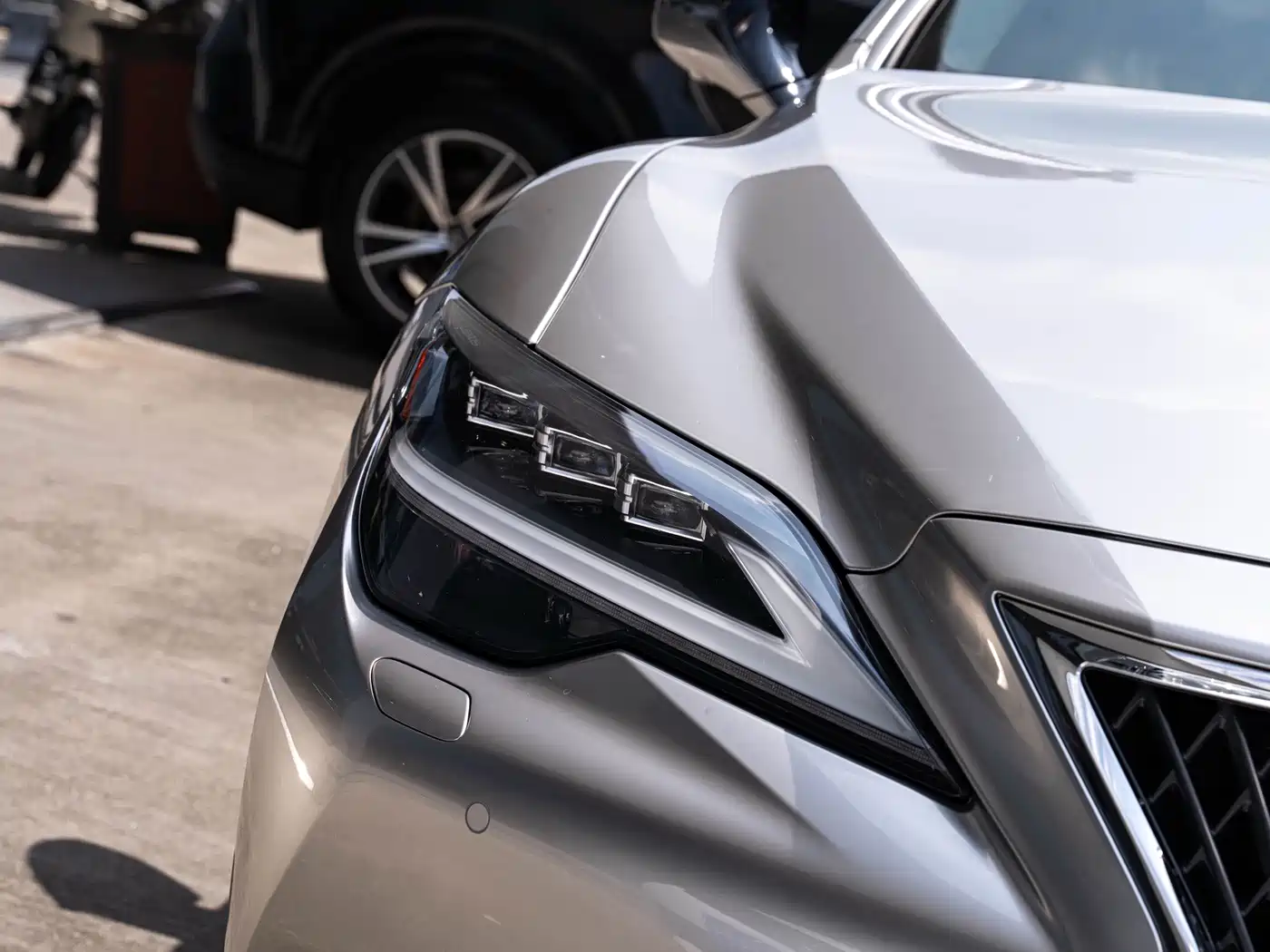 LEXUS LS