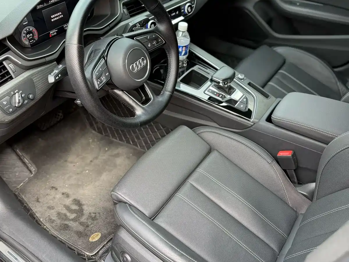 Audi A4L 2023 40 TFSI Luxury Sport фото 7