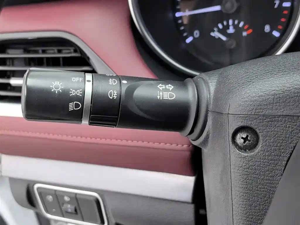 Haval H6 Coupe 2019 1.5T Automatic 2WD Luxury Smart Connect Edition China V фото 21