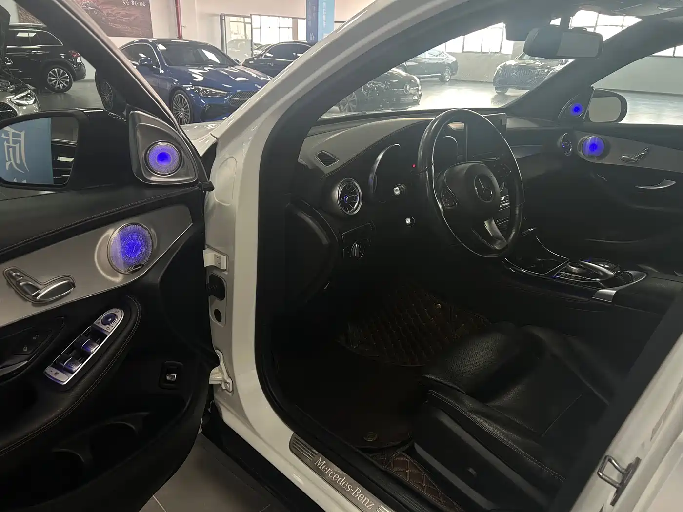 Mercedes-Benz GLC Coupe 2019 GLC 200 4MATIC Coupe SUV фото 5