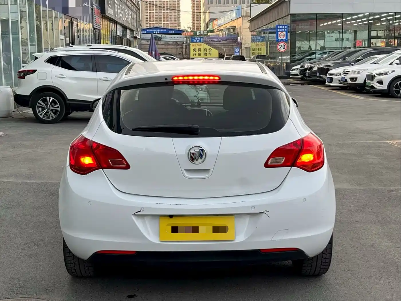 Buick Excelle 2013 Model XT 1.6L Automatic Fashion фото 8