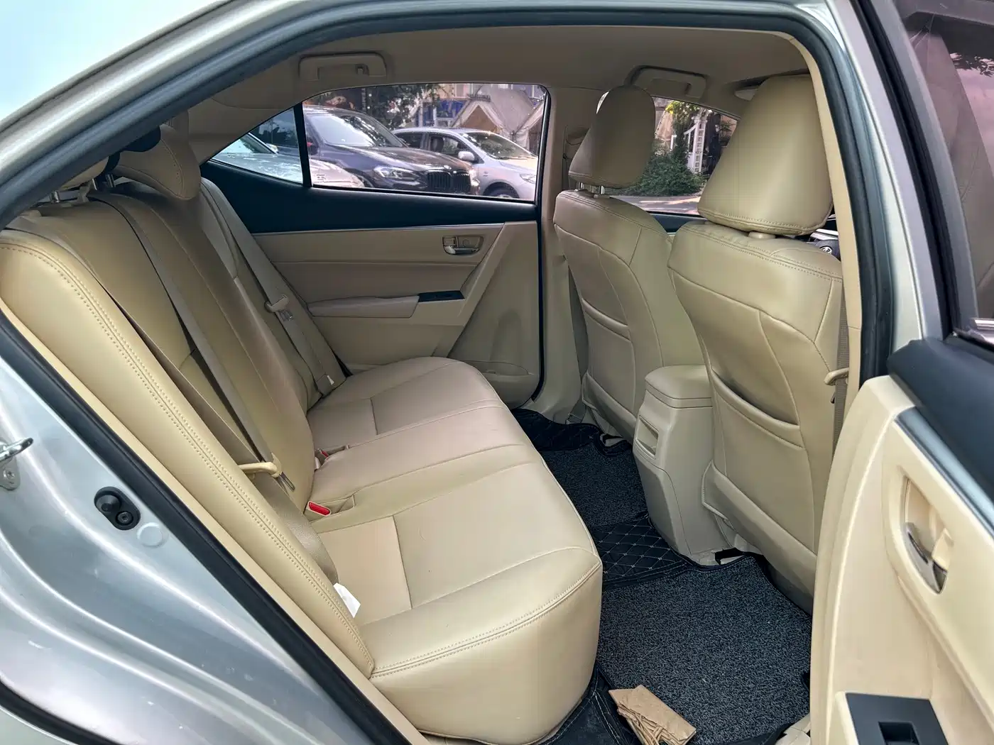 Toyota Corolla 2017 1.2T CVT GL фото 25