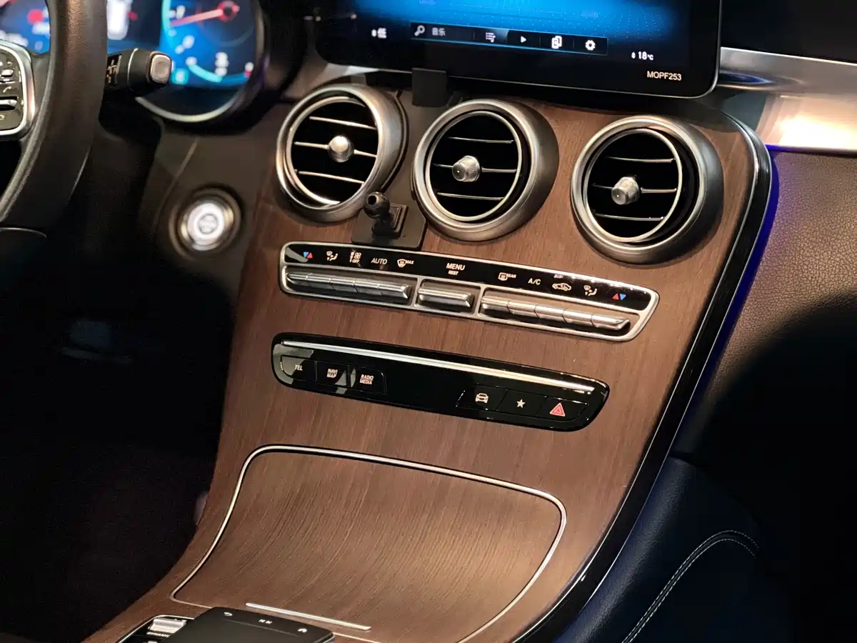Mercedes-Benz GLC 2021 GLC 300 L 4MATIC Sporty фото 11