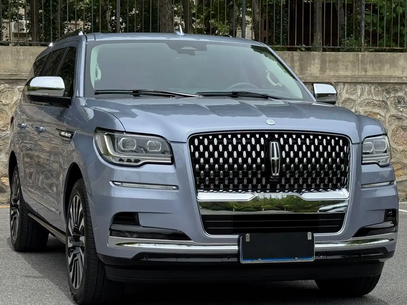 Lincoln Navigator 2023 2022 3.5T Presidential Edition