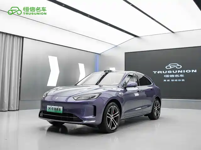 AITO Wenjie AITO M5