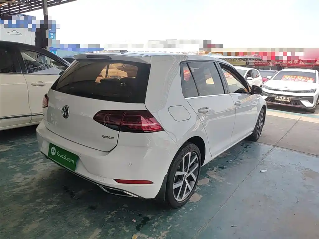 Volkswagen Golf 2018 230TSI Automatic Luxury фото 7