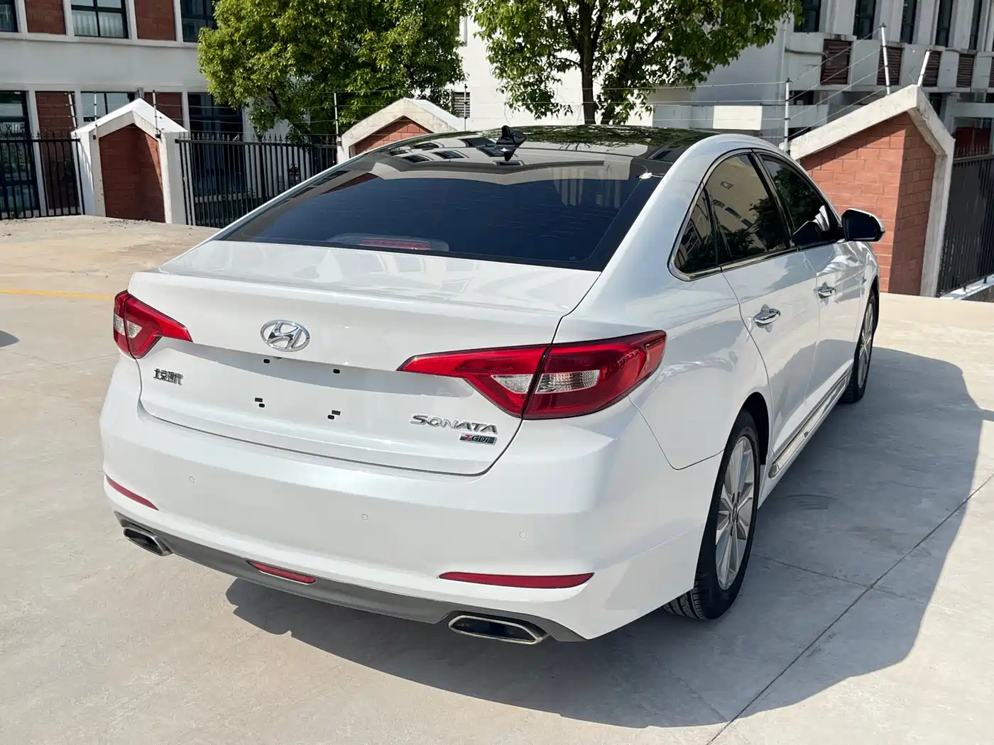Hyundai Sonata 2015 1.6T GLS Smart фото 5