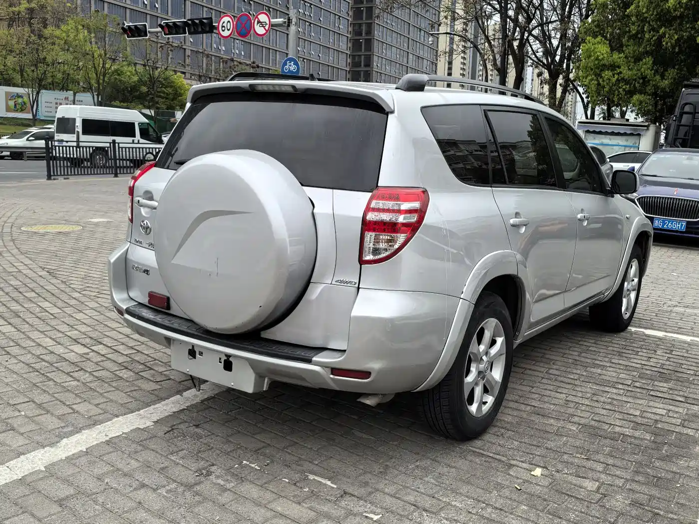 Toyota RAV4 Rongfang 2009 2.4L Automatic Luxury Edition фото 5
