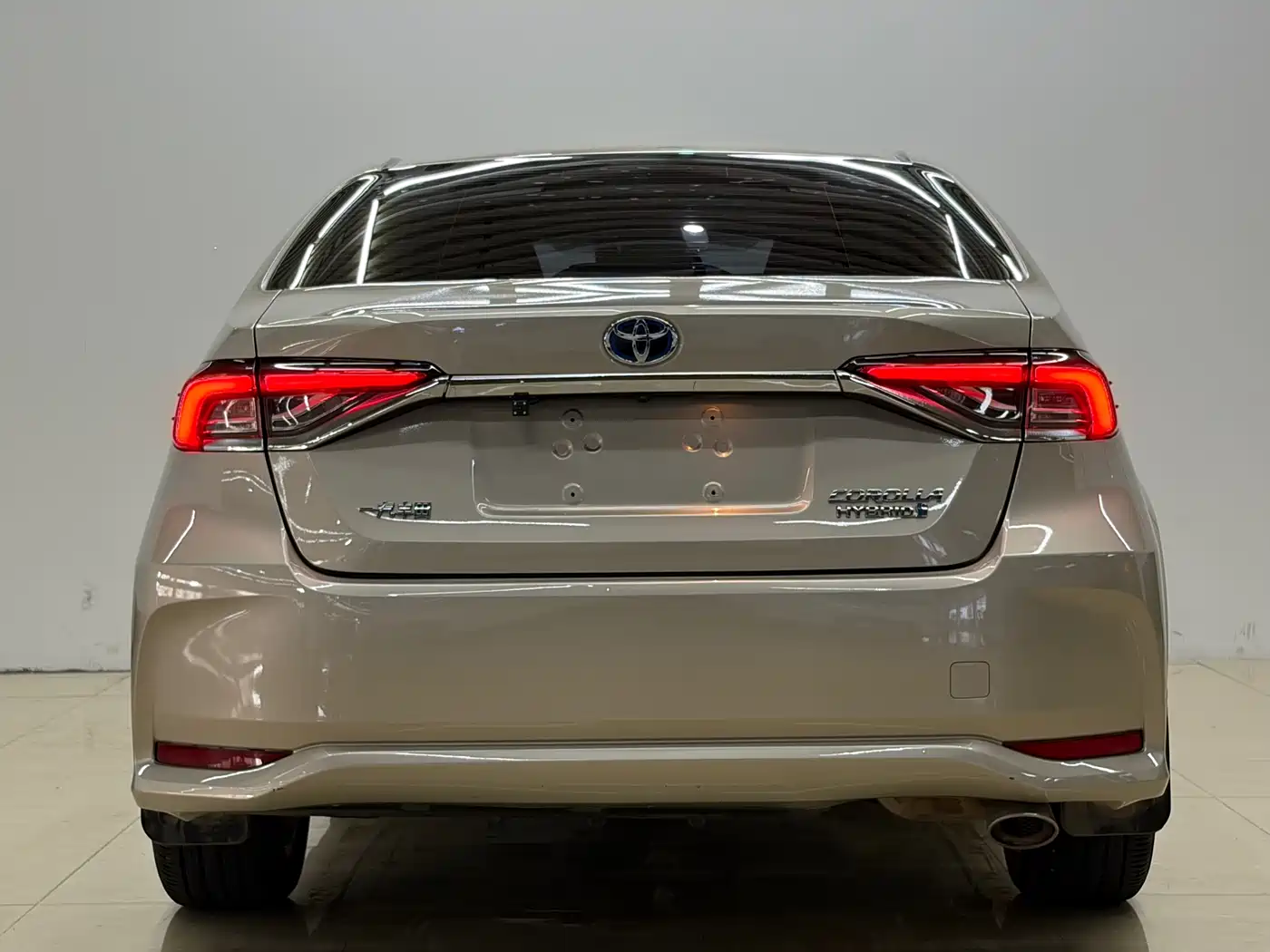 Toyota Corolla 2019 Hybrid 1.8L E-CVT GL-i Elite Edition фото 8