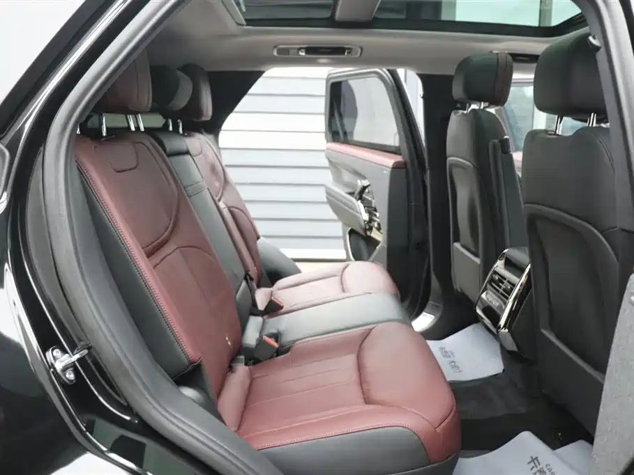 Land Rover Range Rover Sport 2024 400PS Dynamic SE фото 23
