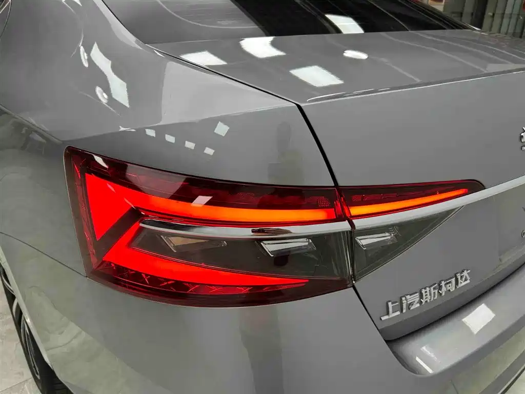 Škoda Superb 2024 TSI280 DSG Premium Edition фото 19