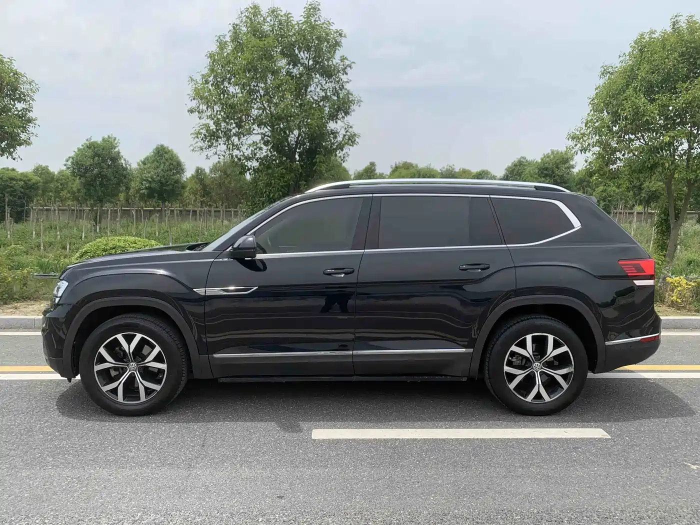 Volkswagen Teramont 2019 330TSI 2WD Luxury China VI фото 2