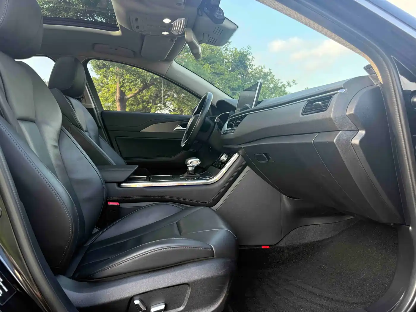 Hongqi H5 2020 1.8T Automatic Smart Connection Qi Enjoy Edition фото 5
