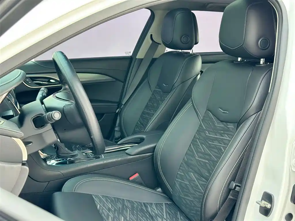 Cadillac ATS-L 2017 28T Technology фото 22