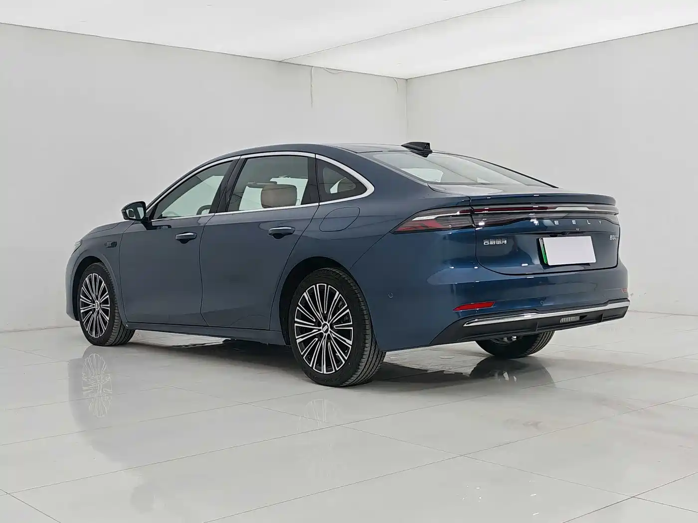 Geely Galaxy Galaxy A7 2025 EM-i фото 5