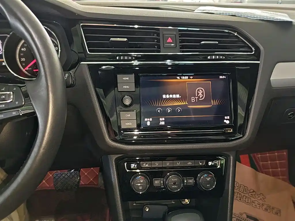 Volkswagen Tiguan L 2019 330TSI Auto 2WD Smart Luxury Edition China V фото 13