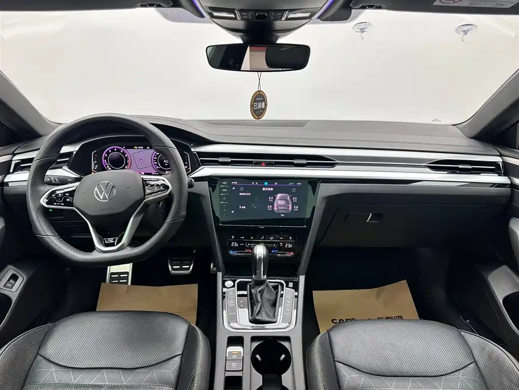 Volkswagen FAW-Volkswagen CC 2023 380TSI Eye-catching Edition фото 10