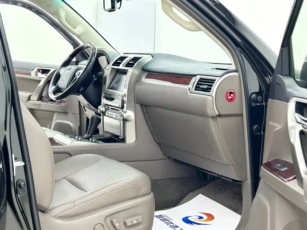 Lexus GX 2012 400 фото 12