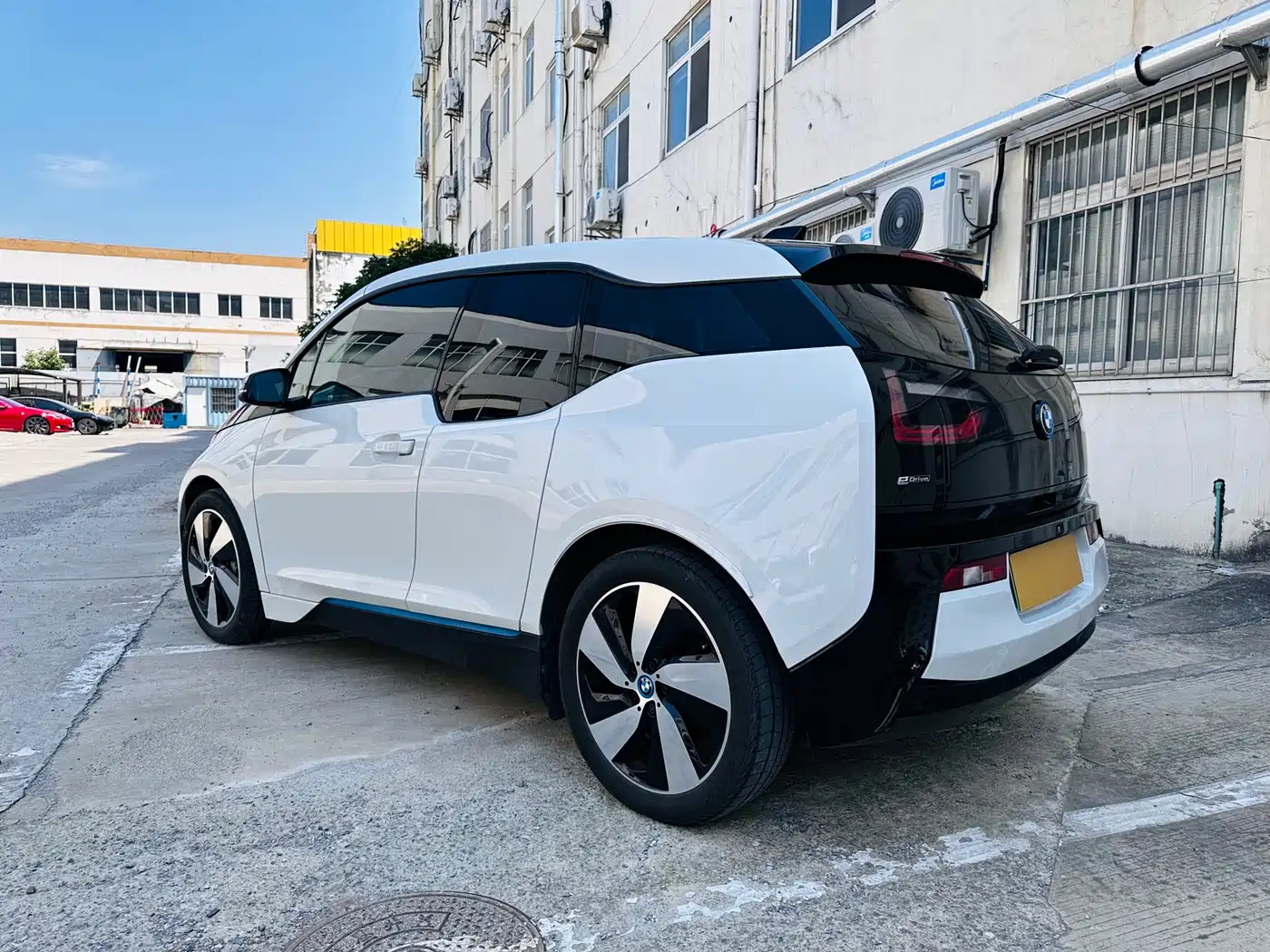 BMW i3 (Import) 2016 Upgraded Luxury Model фото 9