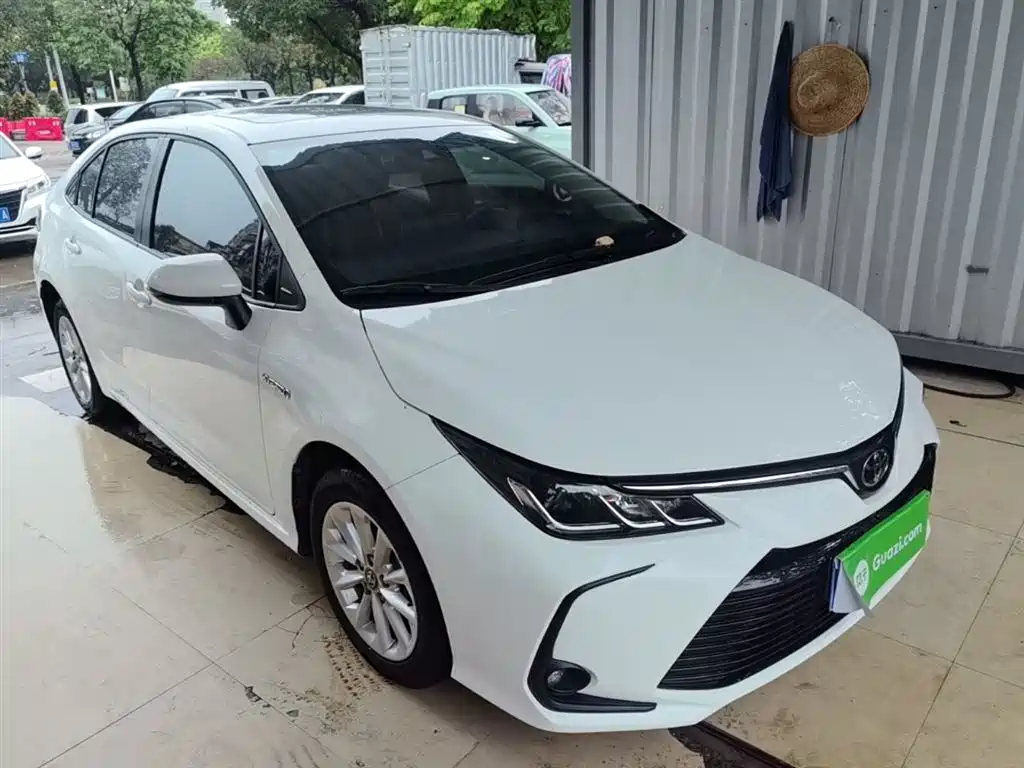 Toyota Corolla 2021 1.2T S-CVT Elite PLUS Edition фото 4