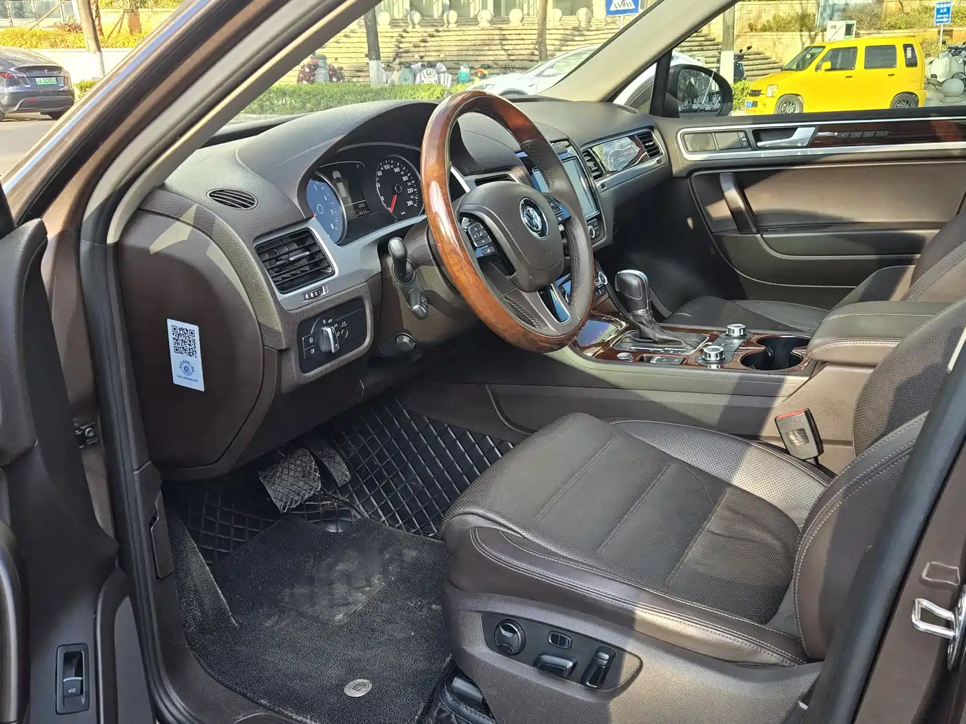 Volkswagen Touareg 2015 3.0TSI Luxury фото 3