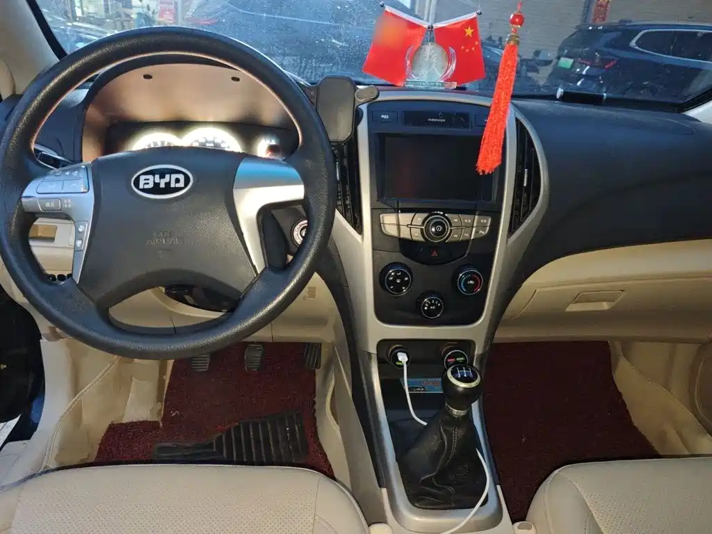 BYD F3 2015 2015 Energy-saving Edition 1.5L Manual Premium