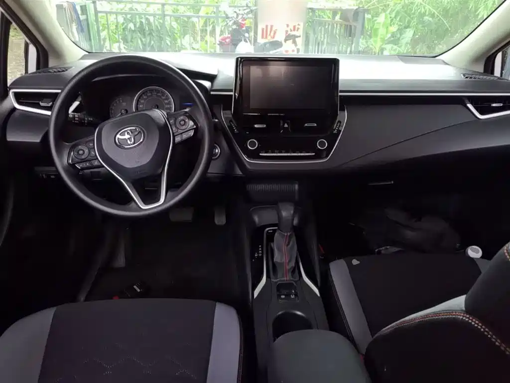 Toyota Corolla 2021 1.2T S-CVT Elite PLUS Edition фото 10