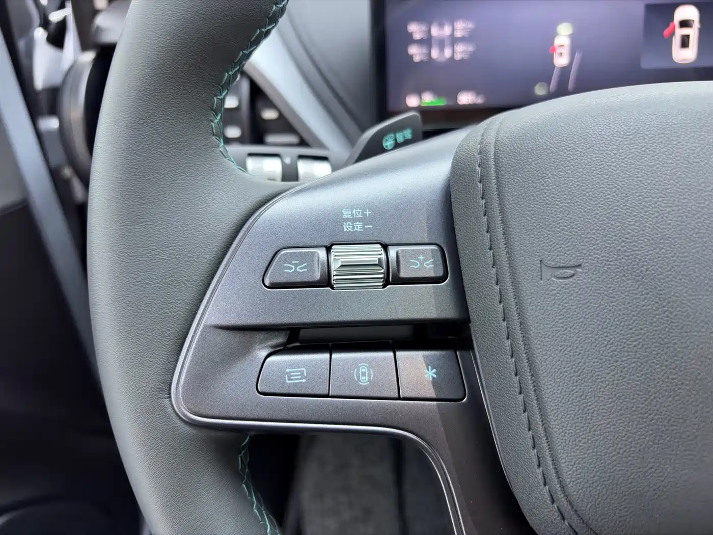 BYD Yuan PLUS 2025 Smart Drive 510KM Surpass Edition фото 8