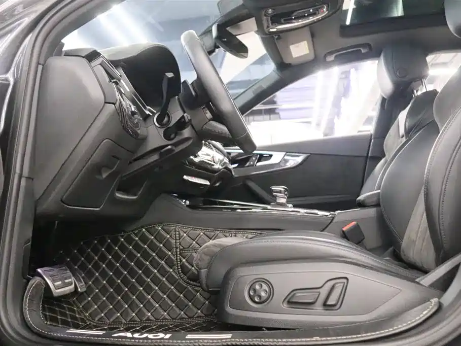 Audi A4L 2023 45 TFSI quattro Premium Sport фото 15