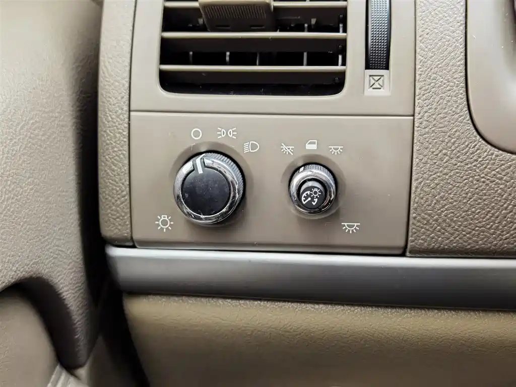Buick GL8 2014 2.4L Classic Edition фото 21