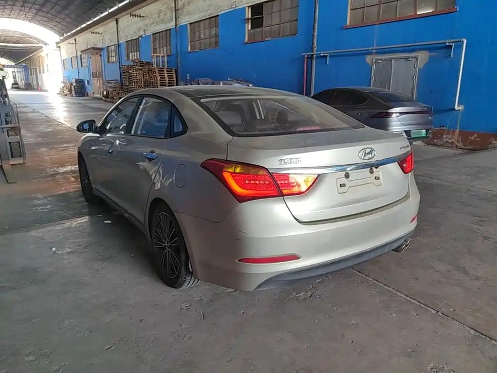 Hyundai Mistra 2014 1.8L Auto Premium DLX фото 5
