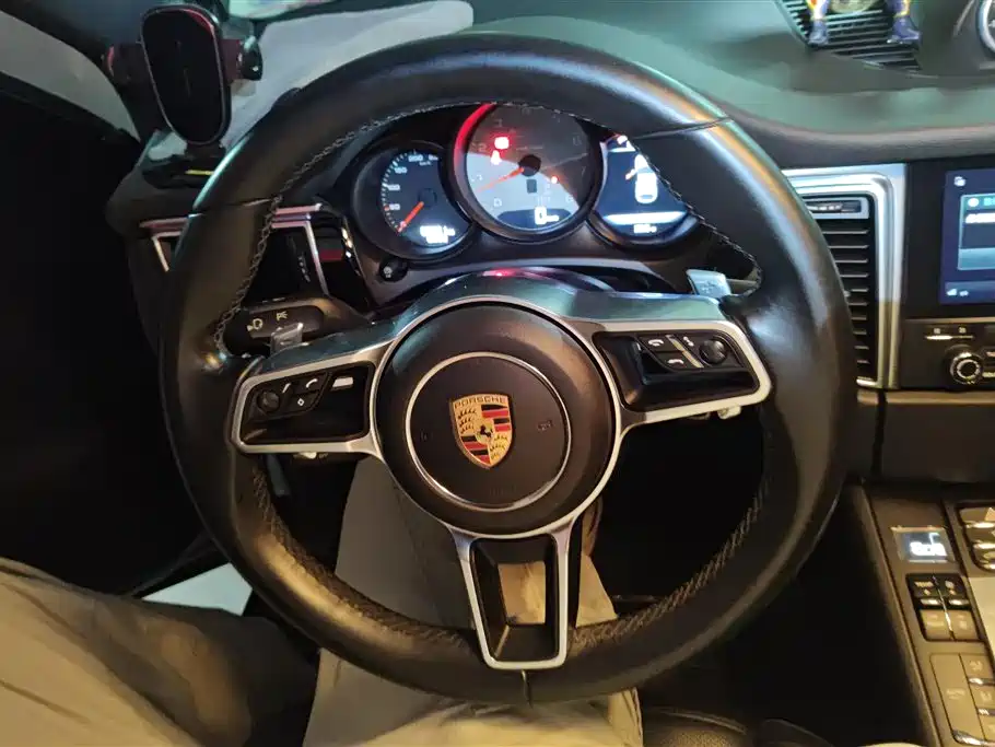 Porsche Macan 2017 Macan S 3.0T фото 15